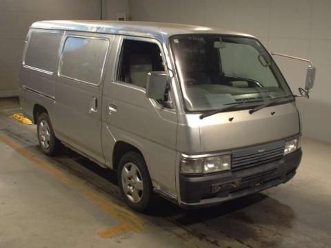 2000 Nissan Caravan Van VPE24[2]