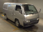 2000 Nissan Caravan Van