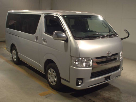 2019 Toyota Hiace Van GDH201V[2]