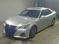 2016 Toyota Crown Hybrid