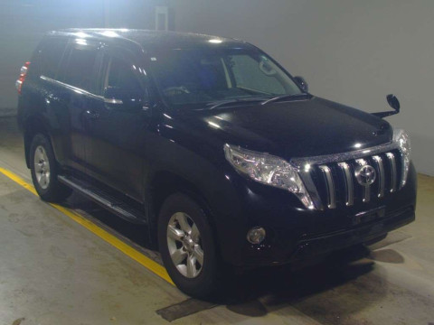 2017 Toyota Land Cruiser Prado TRJ150W[2]