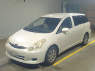 2005 Toyota Wish