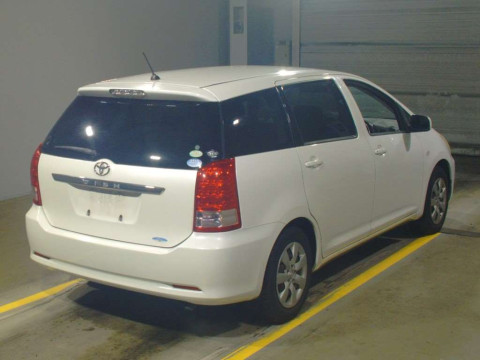 2005 Toyota Wish ZNE10G[1]