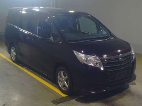 2015 Toyota Noah ZRR80G[2]