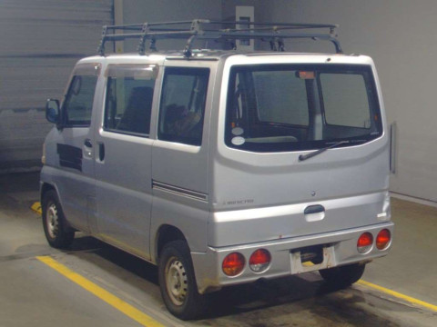 2005 Mitsubishi Minicab Van U62V[2]