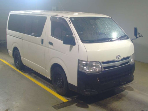 2013 Toyota Hiace Van TRH200V[2]