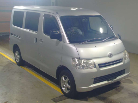 2019 Toyota Townace Van S402M[1]