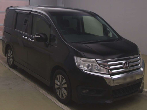 2014 Honda Step WGN Spada RK5[1]