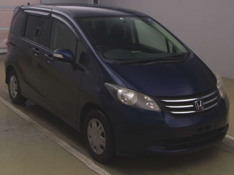 2010 Honda Freed GB3[1]