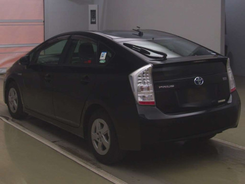 2010 Toyota Prius ZVW30[2]