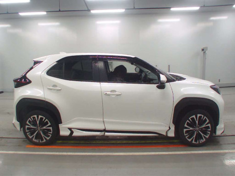 2021 Toyota YARIS CROSS MXPB15[2]