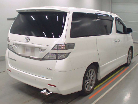 2010 Toyota Vellfire GGH20W[1]