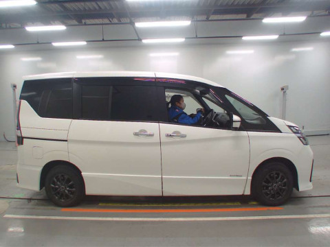 2022 Nissan Serena GFNC27[2]