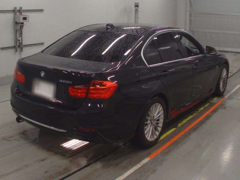 2012 BMW 3 Series 3B20[1]