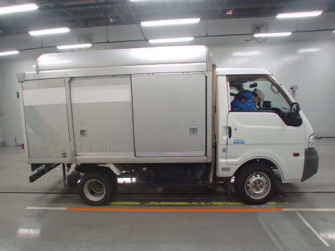 2014 Mazda Bongo Truck SKP2T[2]