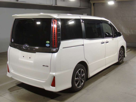 2018 Toyota Noah ZRR80W[1]