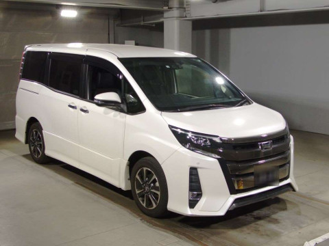 2018 Toyota Noah ZRR80W[2]