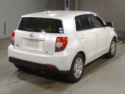 2010 Toyota IST NCP110[1]