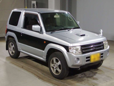 2012 Mitsubishi Pajero Mini H58A[2]