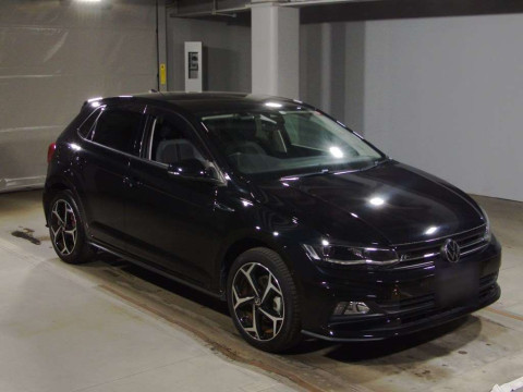 2021 Volkswagen Polo AWDAD[2]