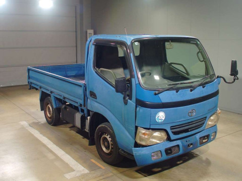 2005 Toyota Toyoace Truck KDY220[2]