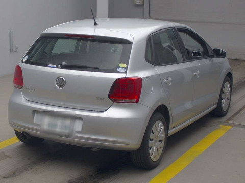 2011 Volkswagen Polo 6RCBZ[1]