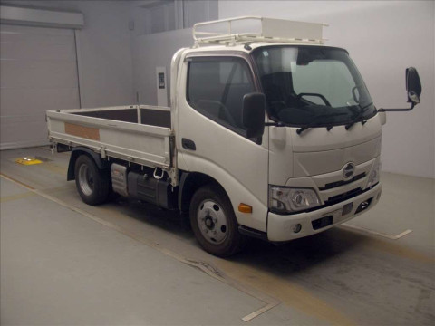 2020 Hino DUTRO XZU605M[2]