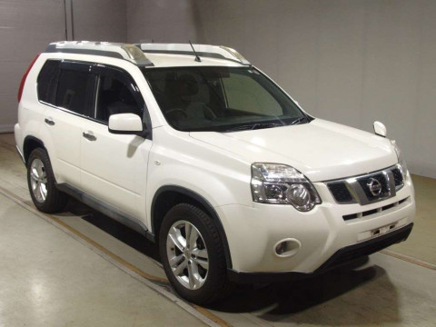 2014 Nissan X-Trail DNT31[2]