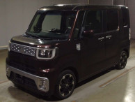 2015 Daihatsu Wake