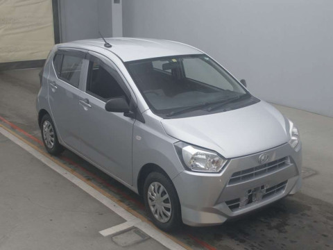 2018 Daihatsu Mira es LA350S[2]