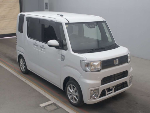 2022 Daihatsu Wake LA700S[2]