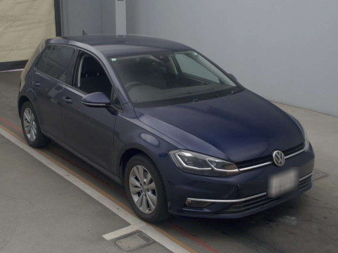 2017 Volkswagen Golf AUCJZ[2]