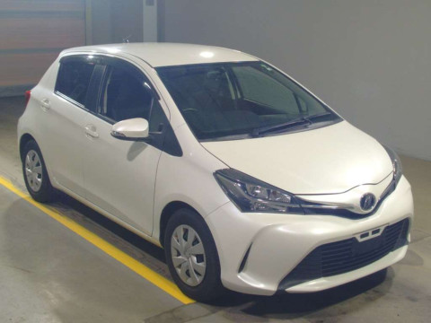 2014 Toyota Vitz NSP130[1]