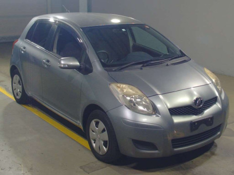 2008 Toyota Vitz SCP90[1]