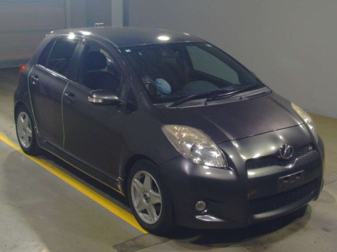 2010 Toyota Vitz SCP90[1]