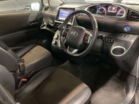 2018 Toyota Sienta NHP170G[2]