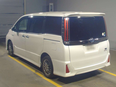 2018 Toyota Noah ZWR80W[1]