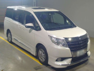 2015 Toyota Noah