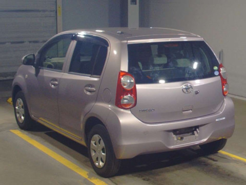 2013 Toyota Passo KGC30[1]