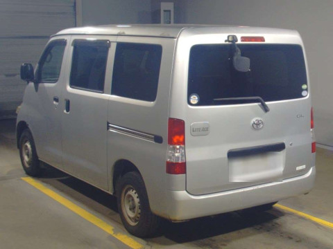 2015 Toyota Liteace Van S402M[1]