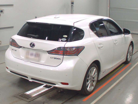 2011 Lexus CT ZWA10[1]