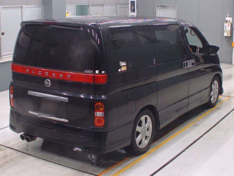 2005 Nissan Elgrand E51[1]