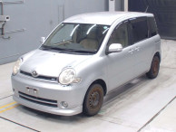 2007 Toyota Sienta