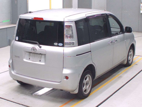 2011 Toyota Sienta NCP81G[1]