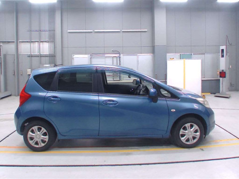 2014 Nissan Note E12[2]