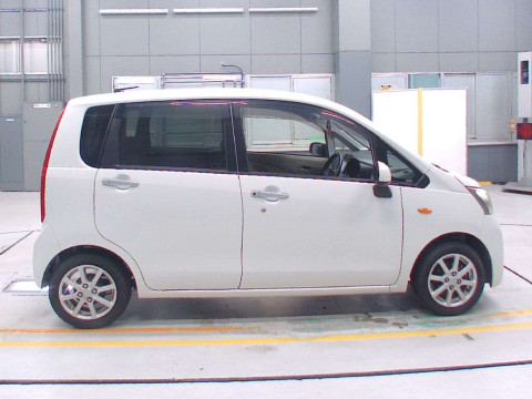 2012 Daihatsu Move LA100S[2]