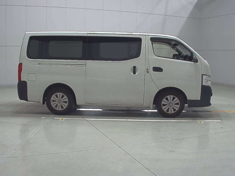 2020 Nissan NV350 CARAVAN VAN VR2E26[2]