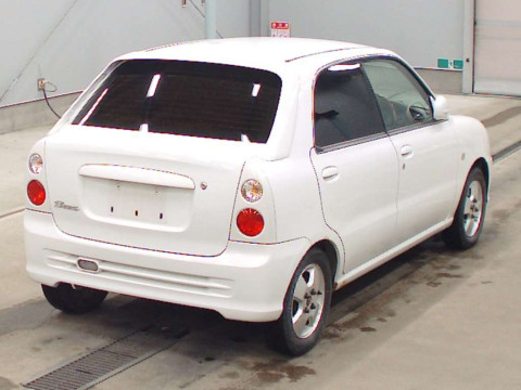 2000 Daihatsu Opti L810S[1]