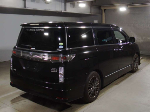 2016 Nissan Elgrand TE52[1]