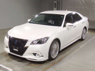 2014 Toyota Crown Hybrid